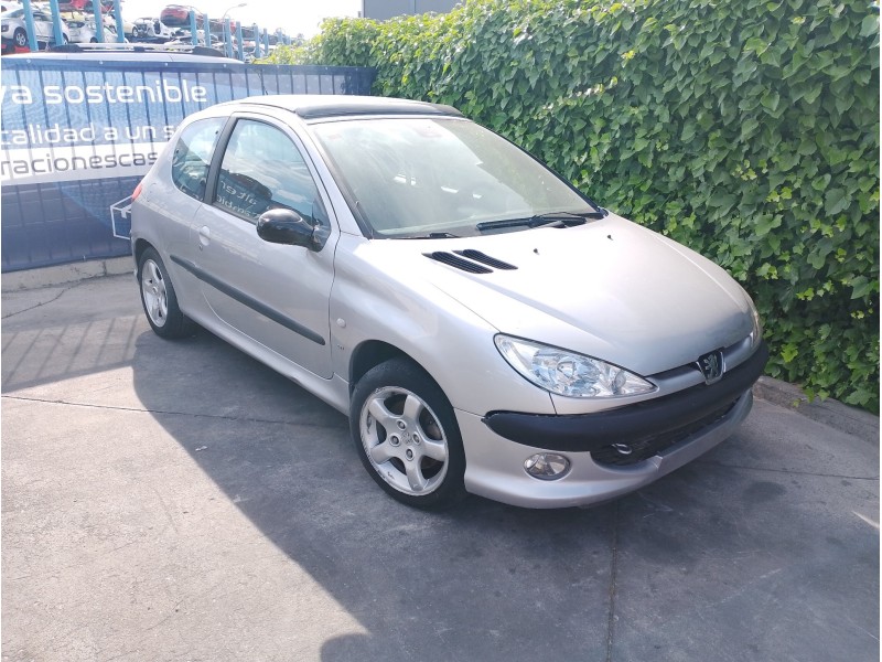 PEUGEOT 206 BERLINA