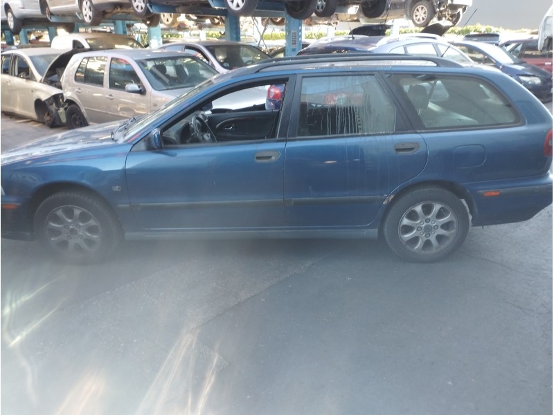 VOLVO V40 FAMILIAR