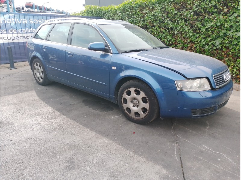 AUDI A4 AVANT (8E)