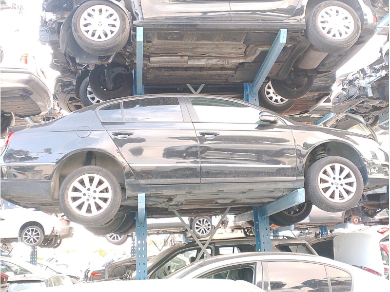 VOLKSWAGEN PASSAT BERLINA (3C2)