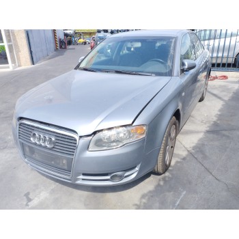 AUDI A4 BERLINA (8E) de desguace