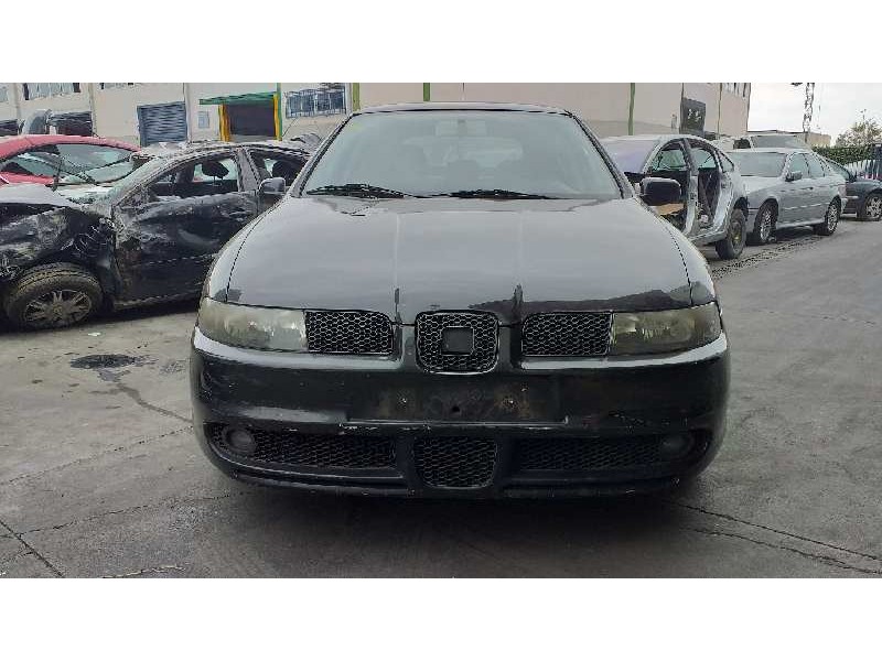 SEAT LEON (1M1)