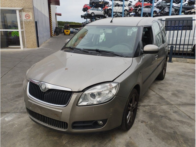 SKODA ROOMSTER (5J7)