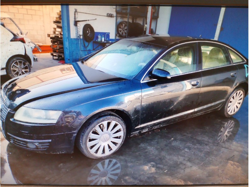 AUDI A6 BERLINA (4F2)