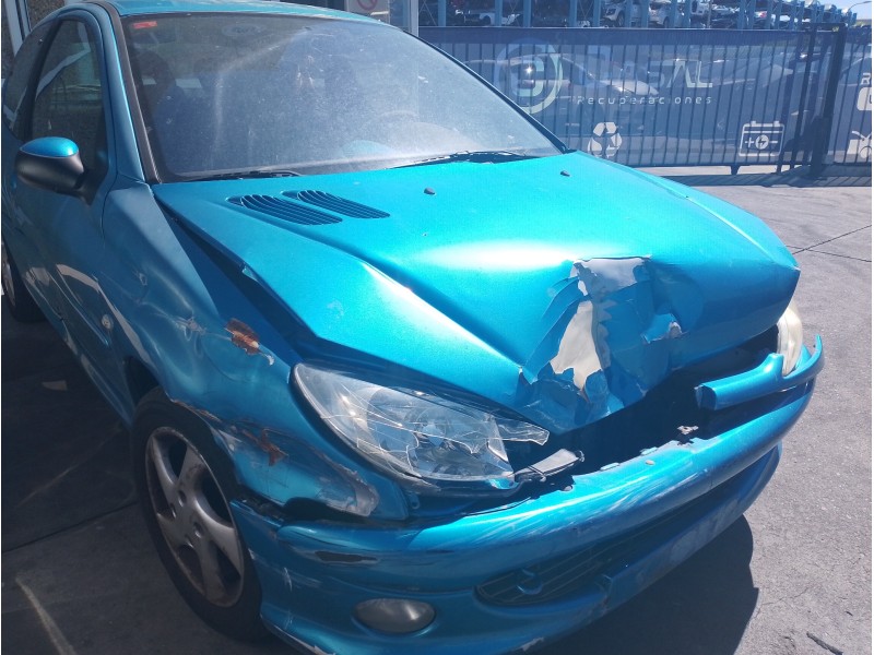 PEUGEOT 206 BERLINA