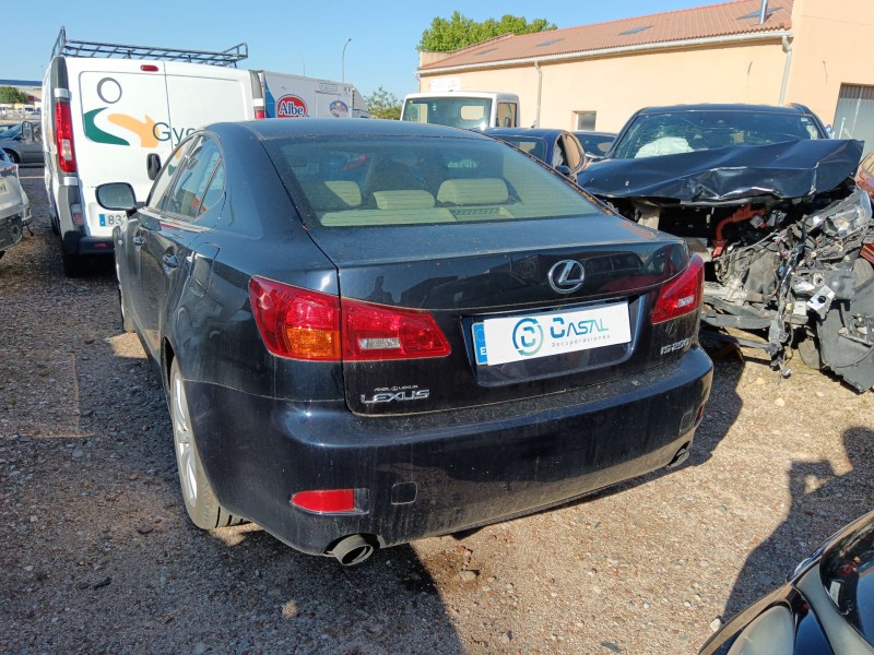 LEXUS IS II (_E2_)