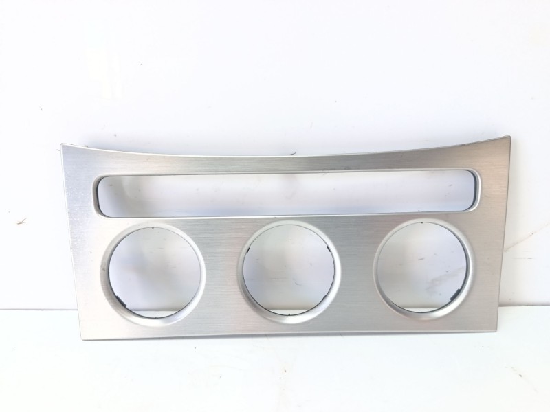 Recambio de moldura para volkswagen golf v (1k1) 1.4 tsi referencia OEM IAM 3C086310044S 3C0863100 