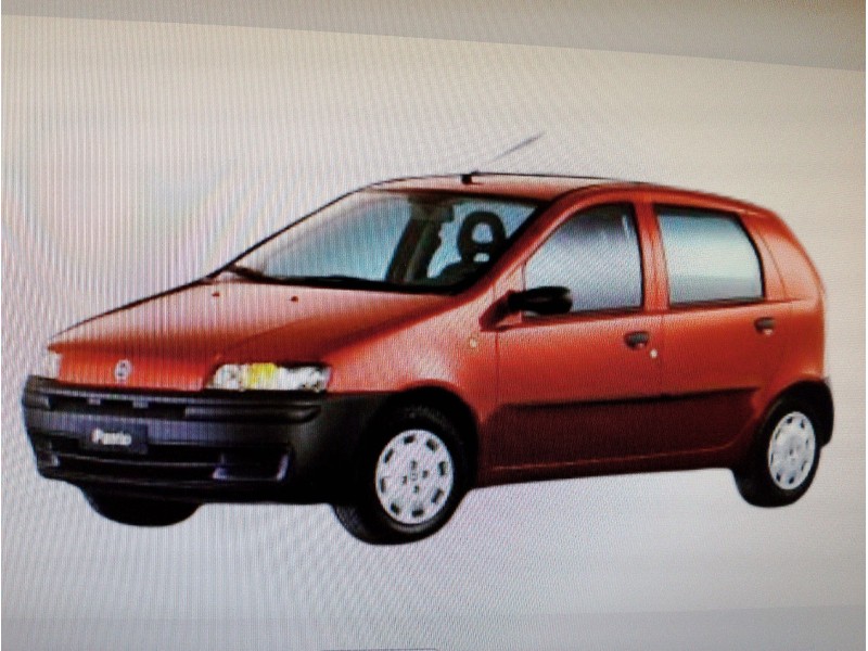 FIAT PUNTO BERLINA (188)