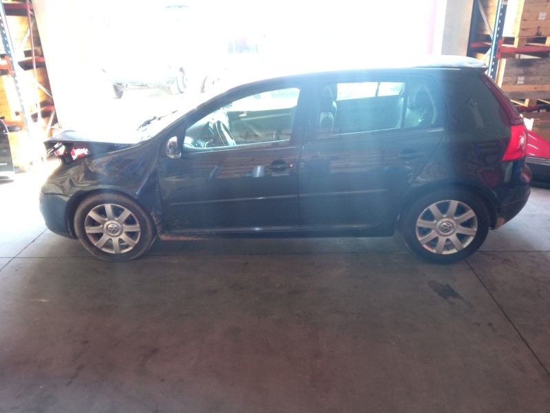VOLKSWAGEN GOLF V BERLINA (1K1)