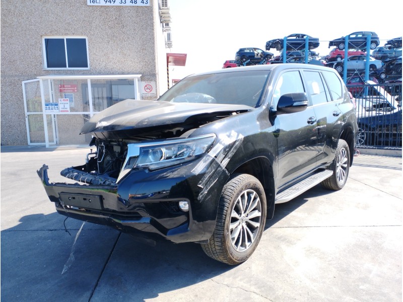 TOYOTA LAND CRUISER (J15)