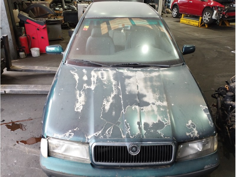SKODA OCTAVIA BERLINA (1U2)