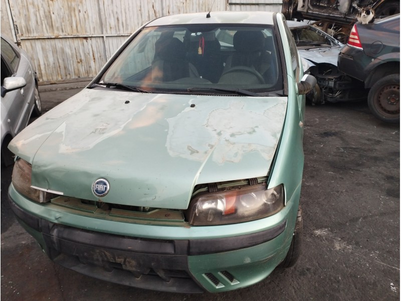 FIAT PUNTO BERLINA (188)
