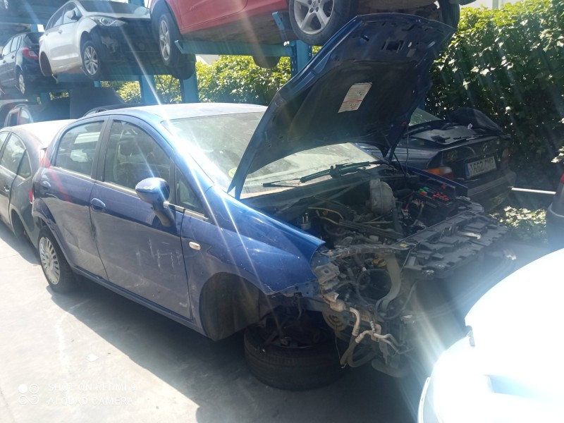 FIAT PUNTO BERLINA (188)