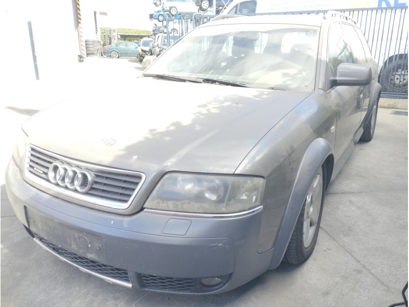 AUDI A6 BERLINA (4B2)