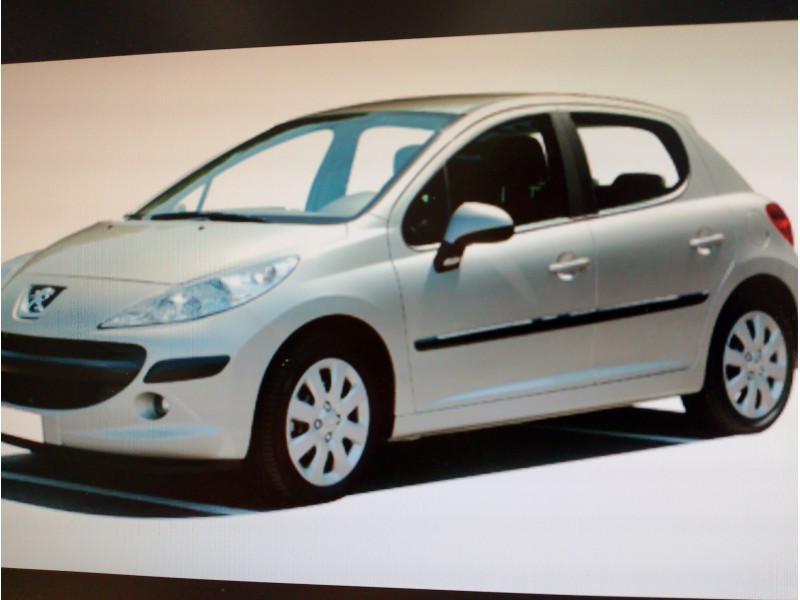 PEUGEOT 207