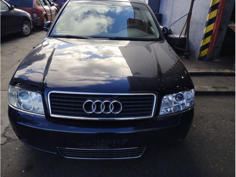 AUDI A6 BERLINA (4B2)