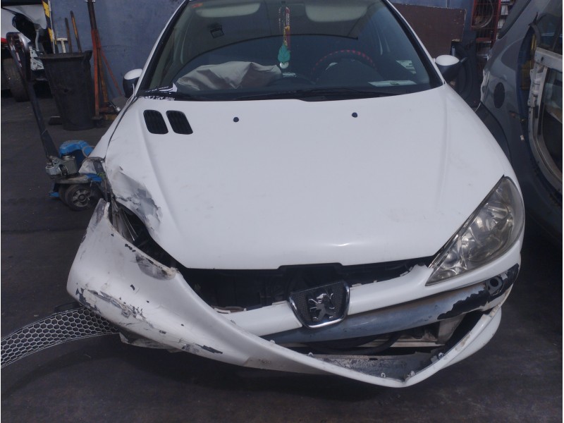 PEUGEOT 206 BERLINA