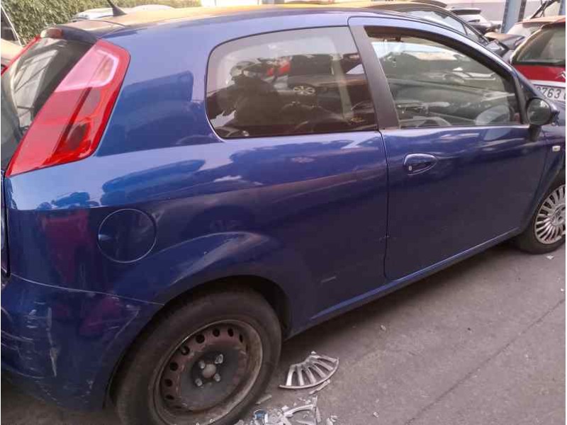 FIAT PUNTO BERLINA (188)