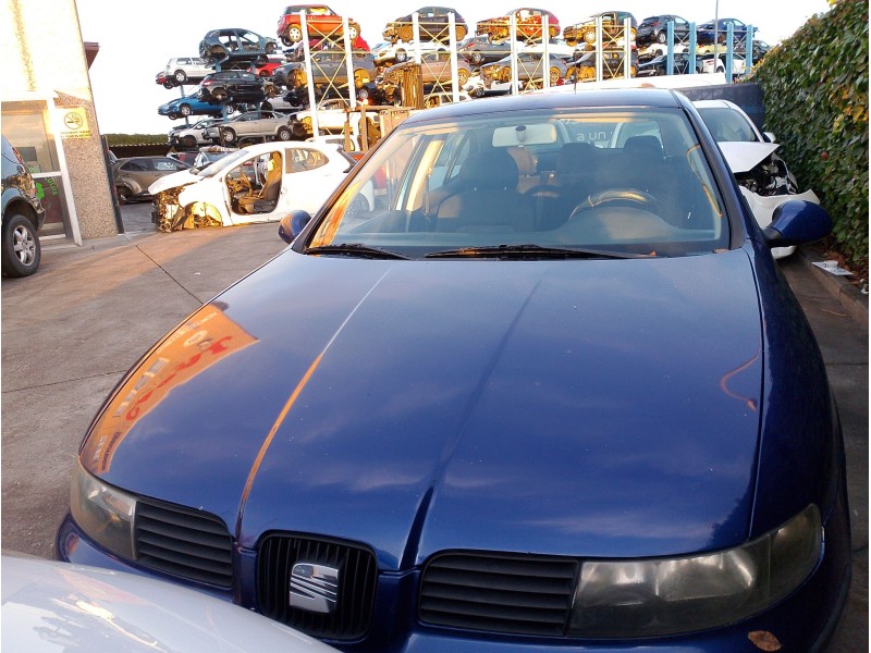 SEAT LEON (1M1)