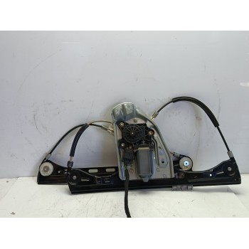 ELEVALUNAS DELANTERO DERECHO A2208204542 A2038204642 