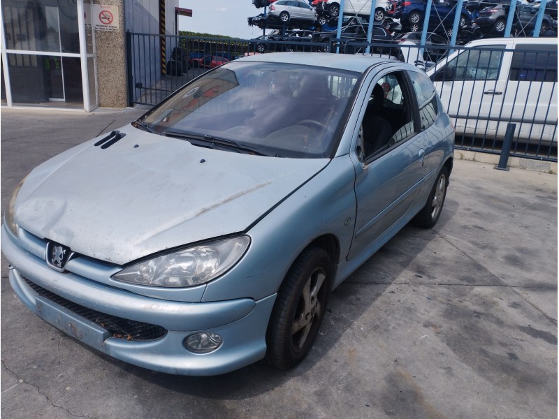 PEUGEOT 206 BERLINA