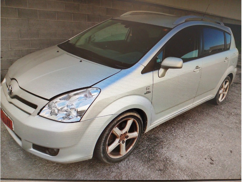 TOYOTA COROLLA VERSO (R1)