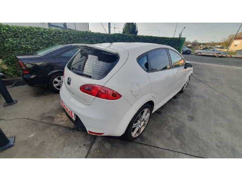 SEAT LEON (1P1)