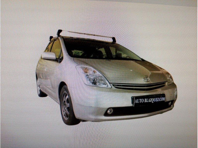 TOYOTA PRIUS (NHW20)