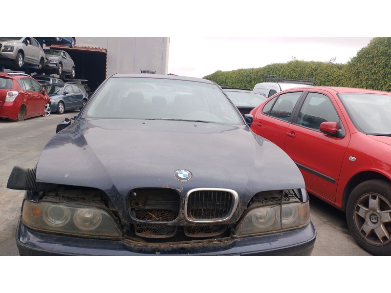 bmw 5 (e39) del año 2001