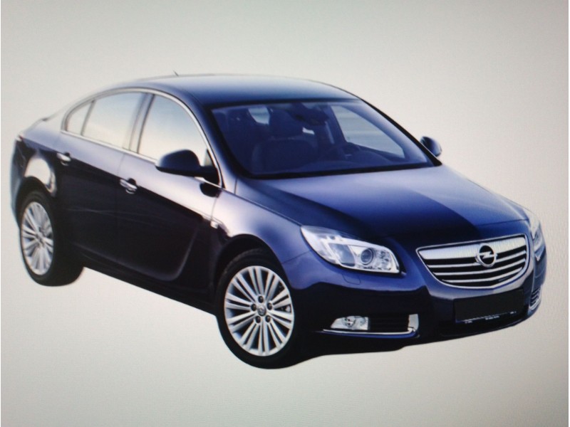 OPEL INSIGNIA BERLINA