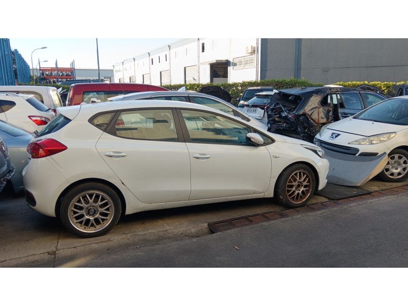KIA CEE'D (JD)