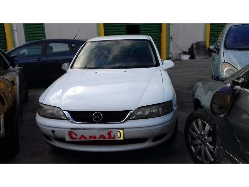 OPEL VECTRA B BERLINA