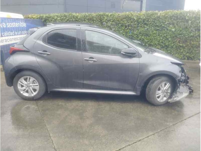 toyota yaris del año 2023