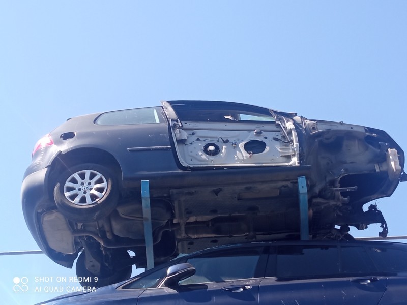 VOLKSWAGEN GOLF V BERLINA (1K1)
