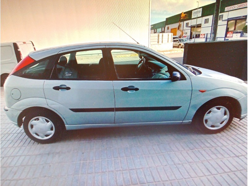 FORD FOCUS BERLINA (CAK)