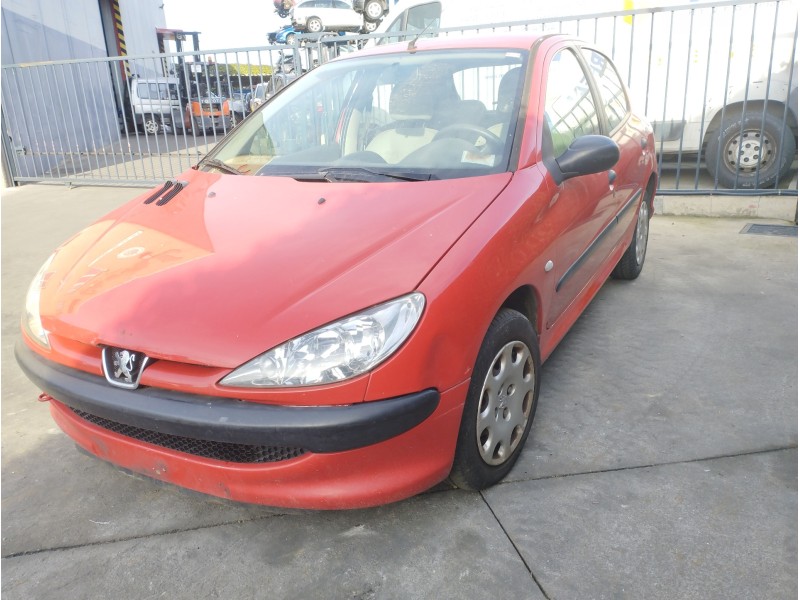 PEUGEOT 206 BERLINA