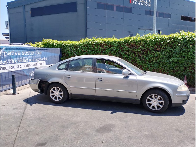 VOLKSWAGEN PASSAT BERLINA (3B3)