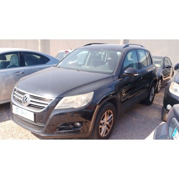 VOLKSWAGEN TIGUAN (5N_) de desguace