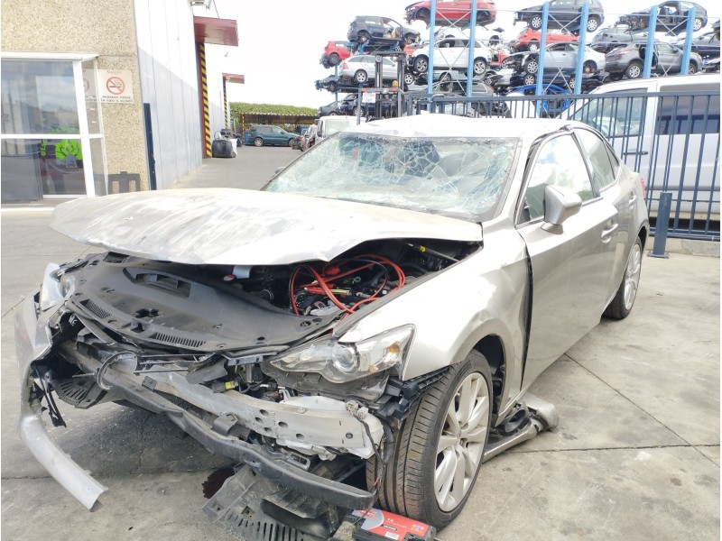 LEXUS IS