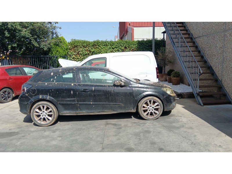 opel astra h gtc (a04) del año 2006