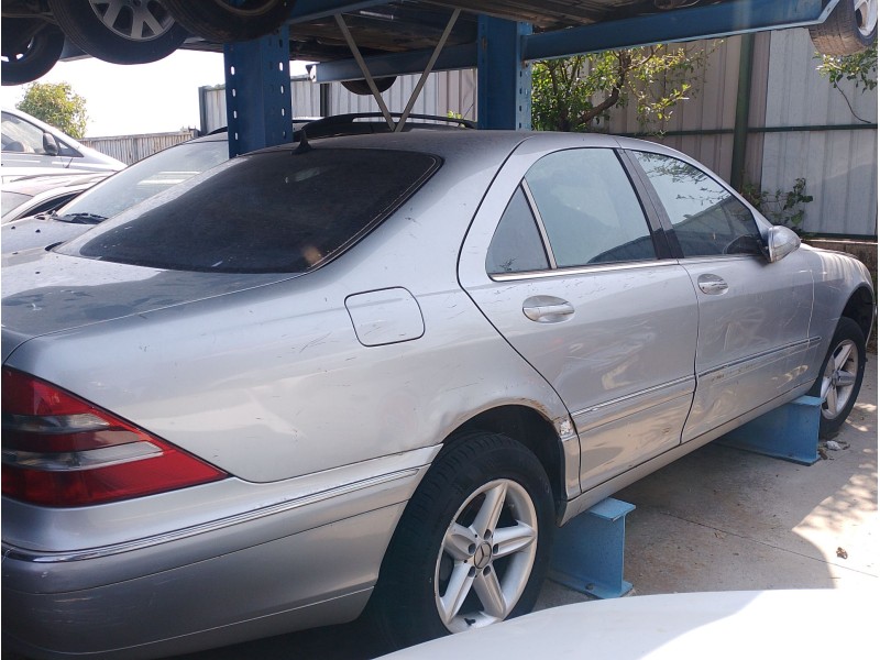 mercedes-benz clase s (w220) berlina del año 2001