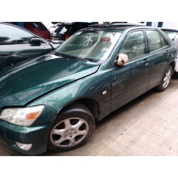 LEXUS IS200 (GXE10) de desguace
