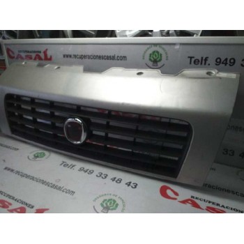 REJILLA DELANTERA 735432548 