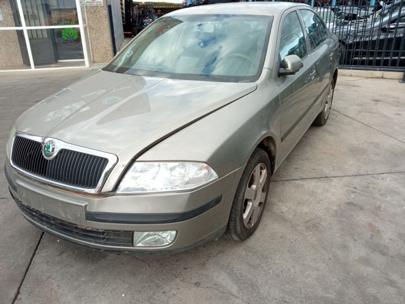 SKODA OCTAVIA BERLINA (1Z3)