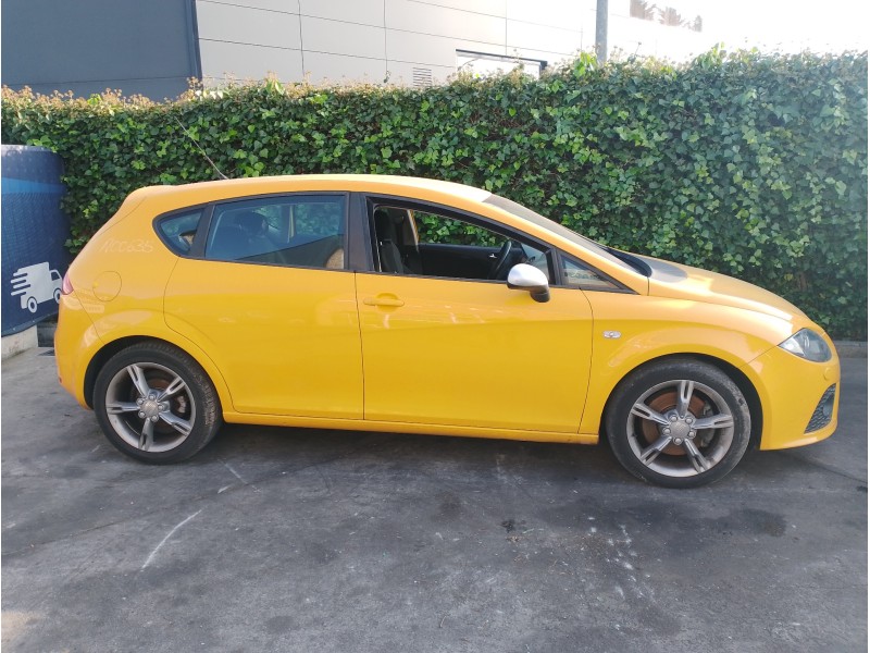 SEAT LEON (1P1)