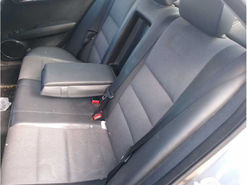 Recambio de asientos traseros para mercedes-benz clase c (w204) c 220 cdi (204.008) referencia OEM IAM   
