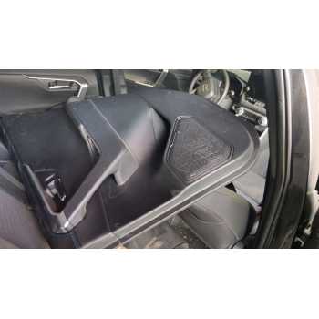 GUARNECIDO PUERTA TRASERA DERECHA 6763042640C8 