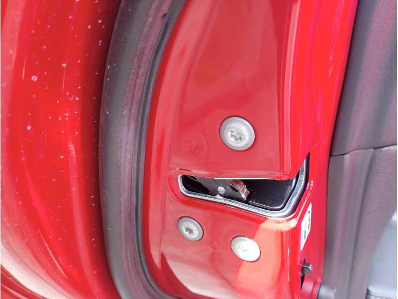 Recambio de cerradura puerta trasera izquierda para toyota camry (v4) 2.4 16v cat referencia OEM IAM   
