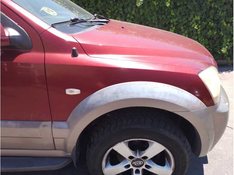 Recambio de aleta delantera derecha para kia sorento 2.5 crdi cat referencia OEM IAM   