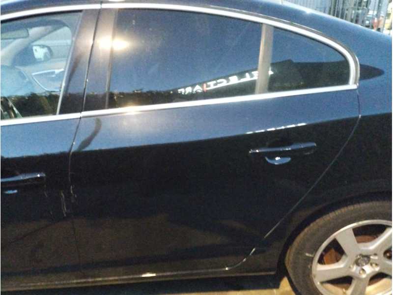 Recambio de puerta trasera izquierda para volvo s60 lim. referencia OEM IAM   